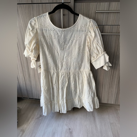 Aritzia Oregold Dress - Picture 3 of 6